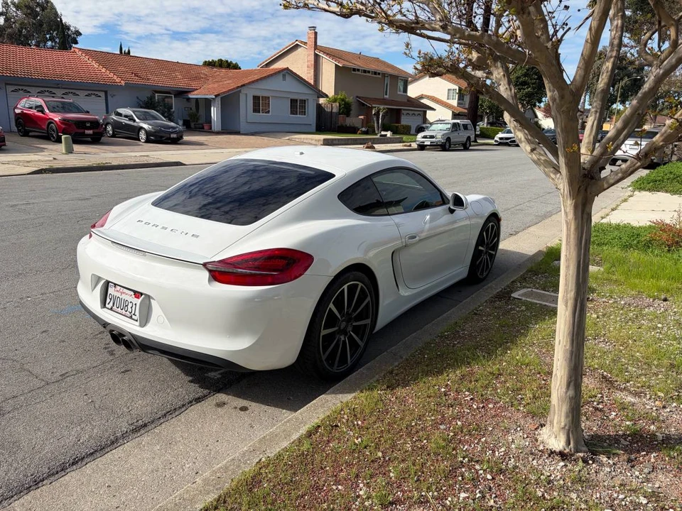 2016 Porsche 981 Cayman - Image 5 of 9