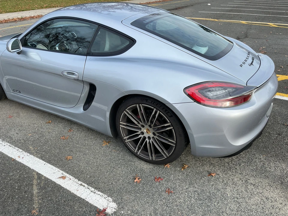 2016 Porsche 981 Cayman GTS - Image 2 of 8
