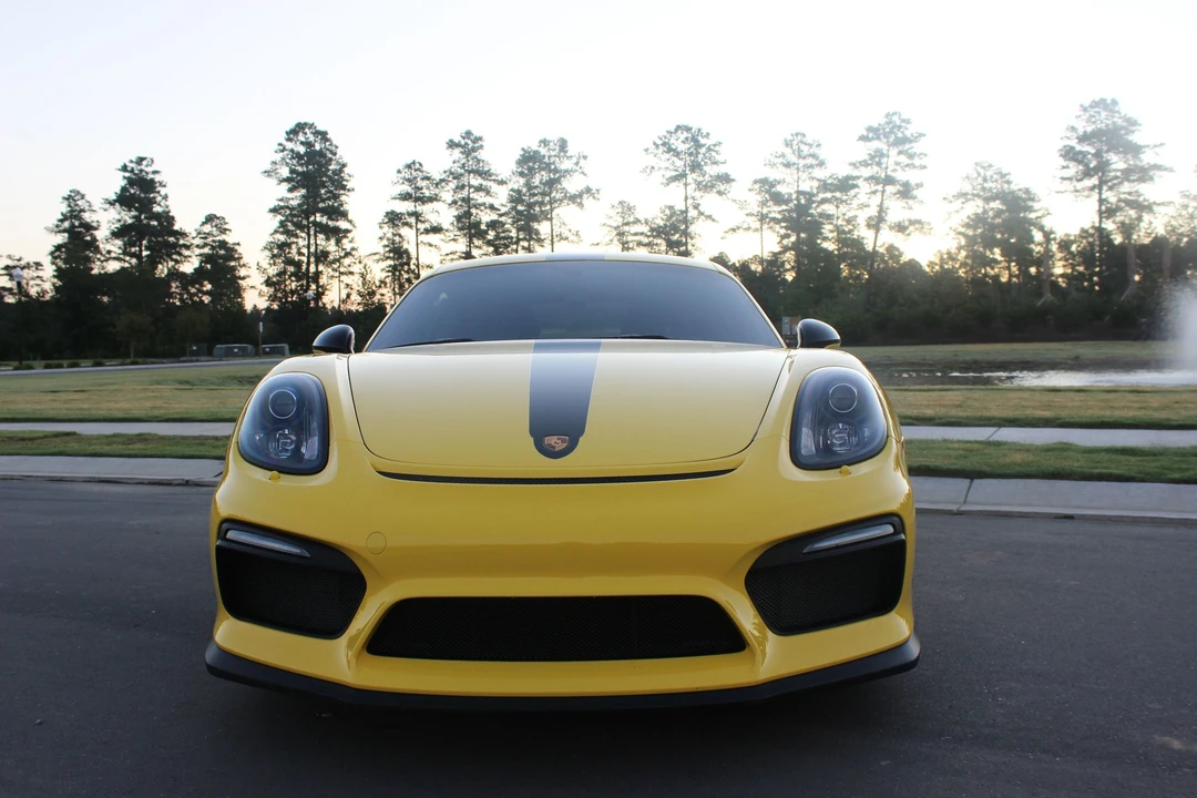 2016 Porsche 981 Cayman GT4 - Image 5 of 14