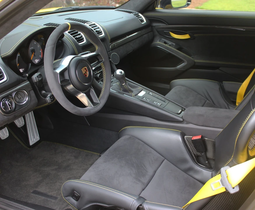 2016 Porsche 981 Cayman GT4 - Image 7 of 14