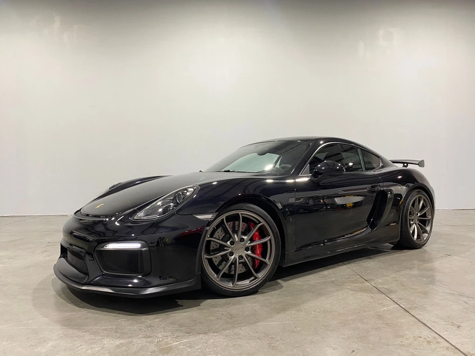 2016 Porsche 981 Cayman GT4 - Image 2 of 30