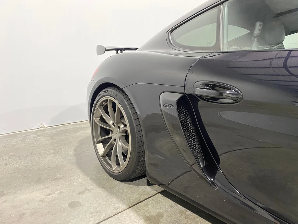 2016 Porsche 981 Cayman GT4 - Image 14 of 30