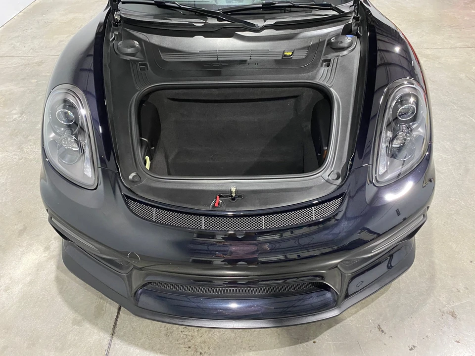 2016 Porsche 981 Cayman GT4 - Image 17 of 30
