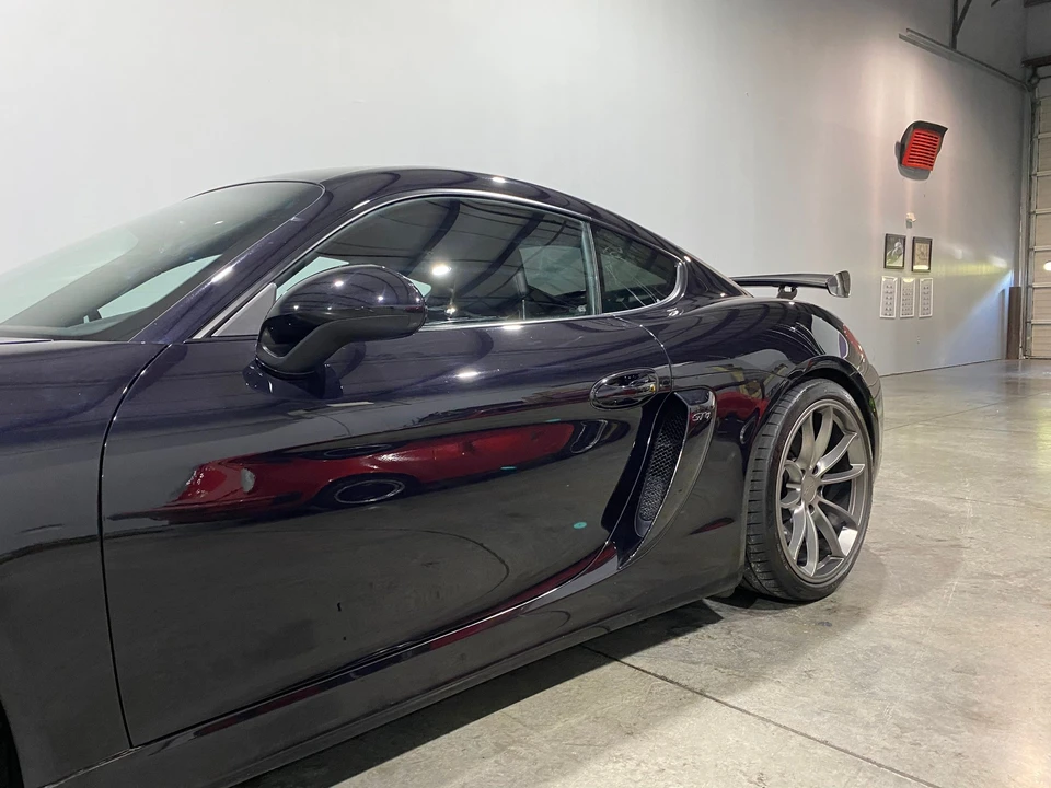 2016 Porsche 981 Cayman GT4 - Image 18 of 30