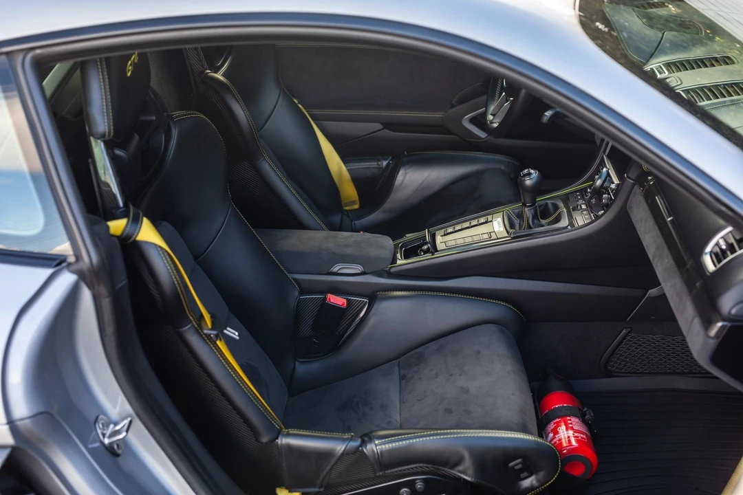 2016 Porsche 981 Cayman GT4 - Image 29 of 31