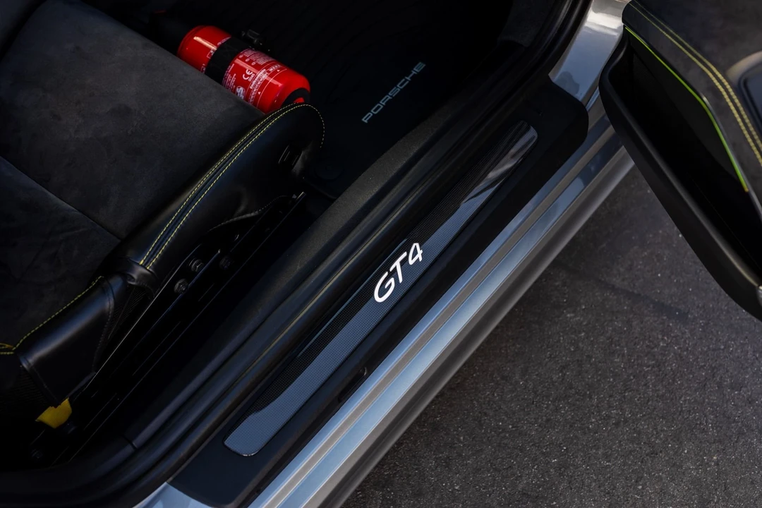 2016 Porsche 981 Cayman GT4 - Image 31 of 31