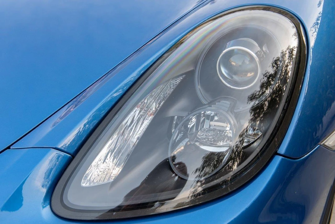 2016 Porsche 981 Cayman GT4 - Image 11 of 31