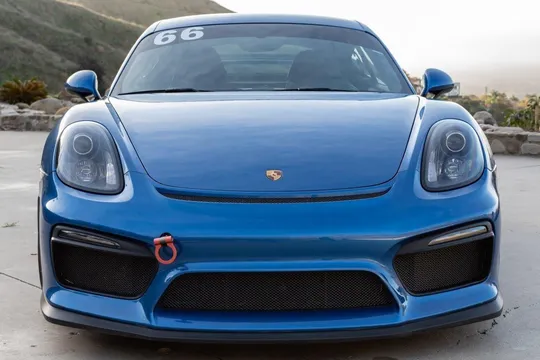 2016 Porsche 981 Cayman GT4 - Image 2 of 31