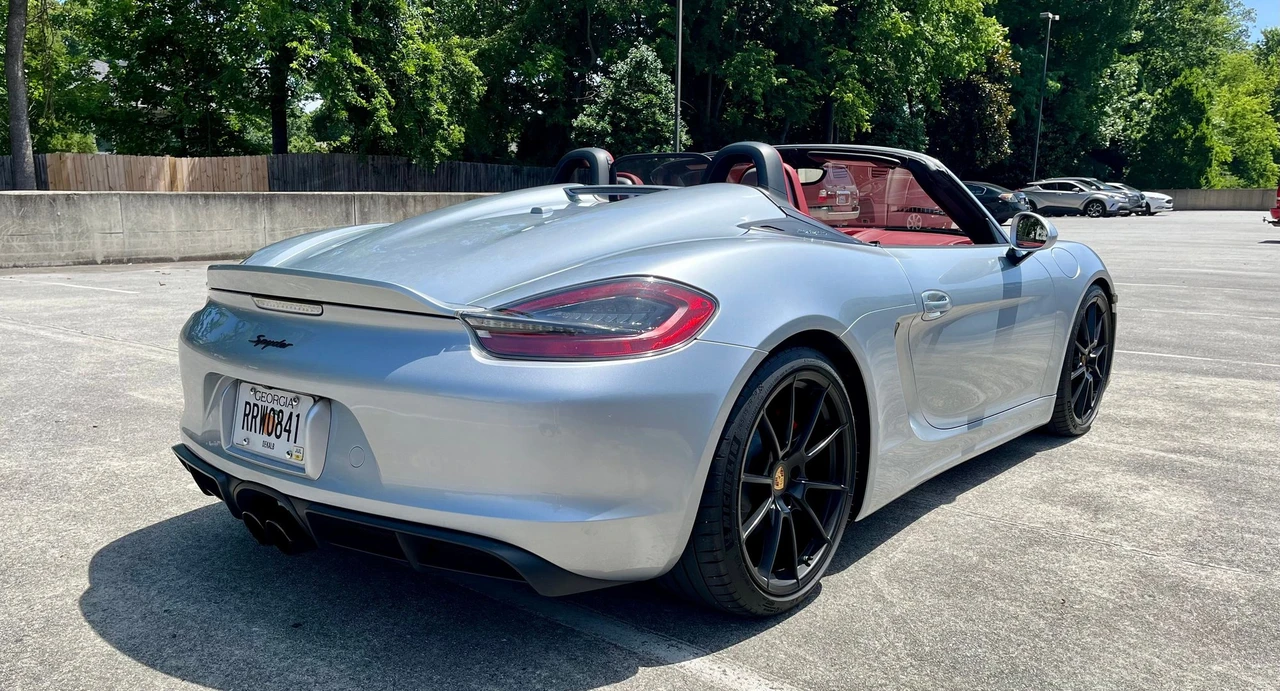 2016 Porsche 981 Boxster Spyder - Image 8 of 31