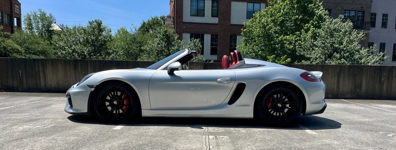 2016 Porsche 981 Boxster Spyder - Image 13 of 31