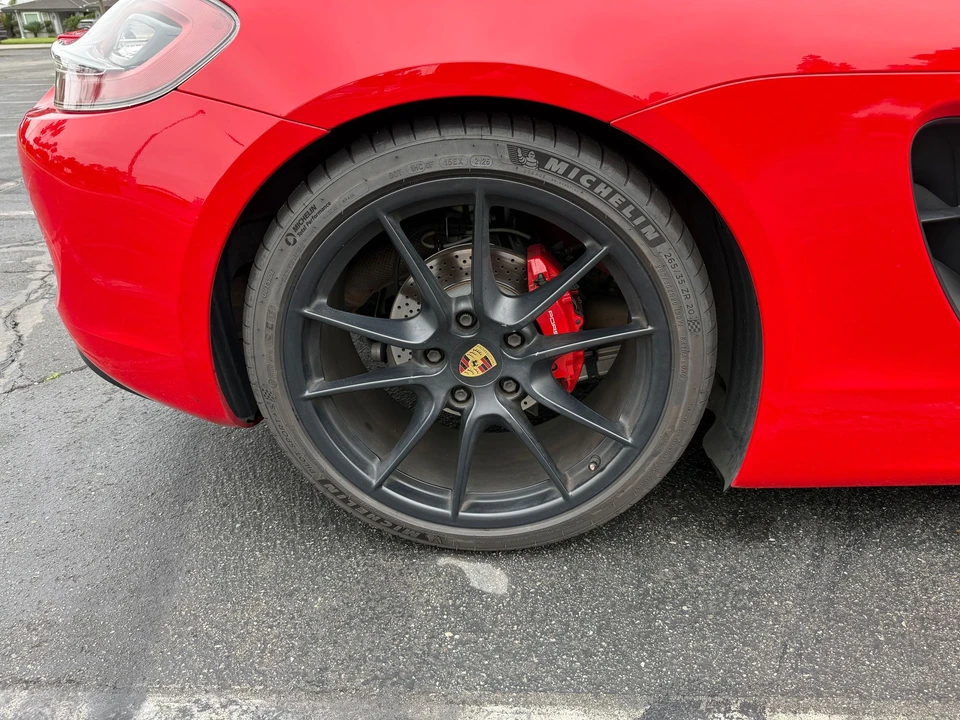2016 Porsche 981 Cayman GTS - Image 16 of 31