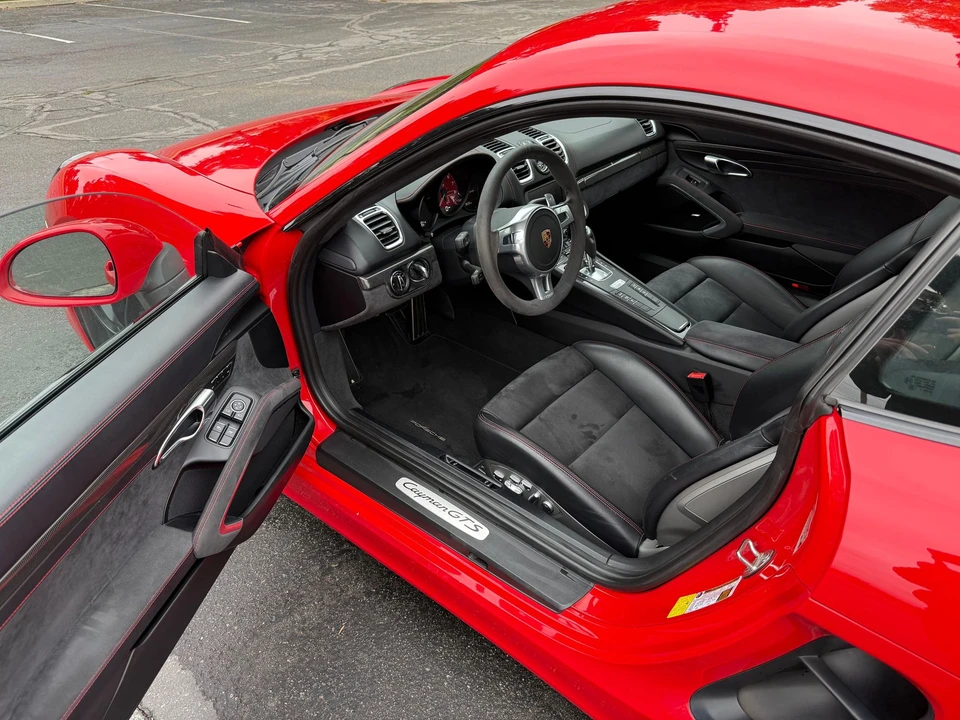2016 Porsche 981 Cayman GTS - Image 18 of 31