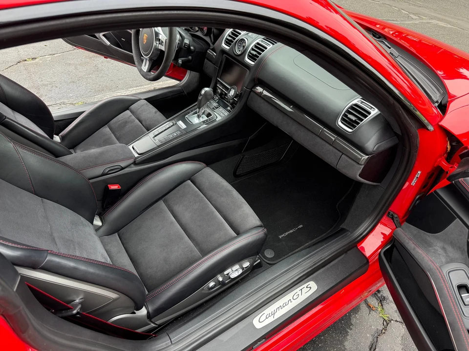 2016 Porsche 981 Cayman GTS - Image 20 of 31