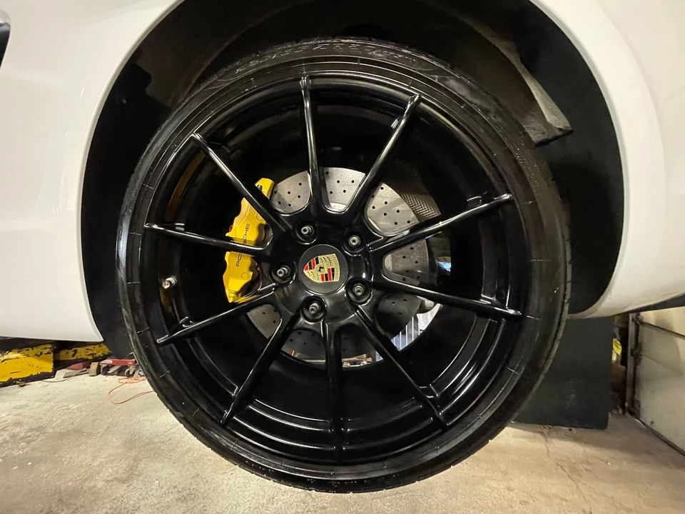 2016 Porsche 981 Boxster Spyder - Image 13 of 21