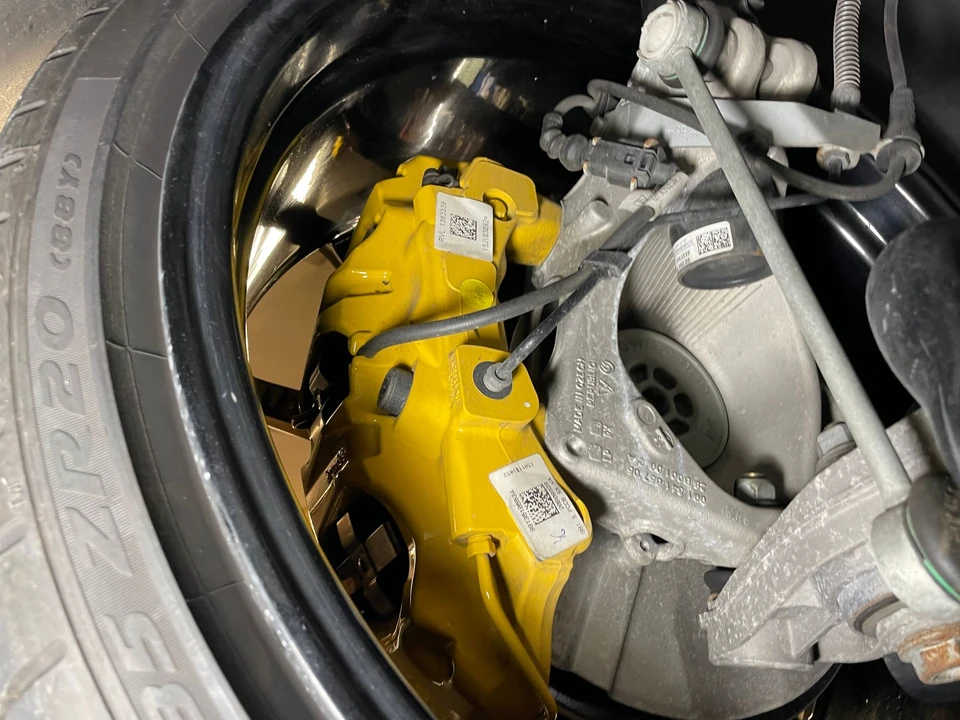 2016 Porsche 981 Boxster Spyder - Image 16 of 21