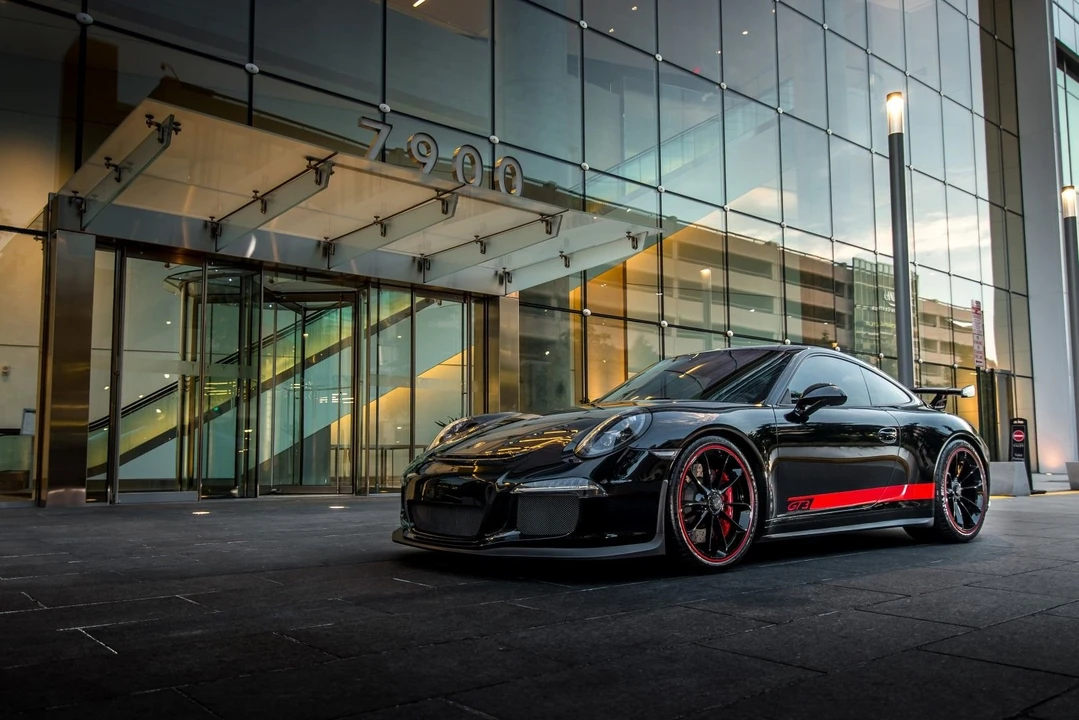2016 Porsche 991 GT3 - Image 2 of 9
