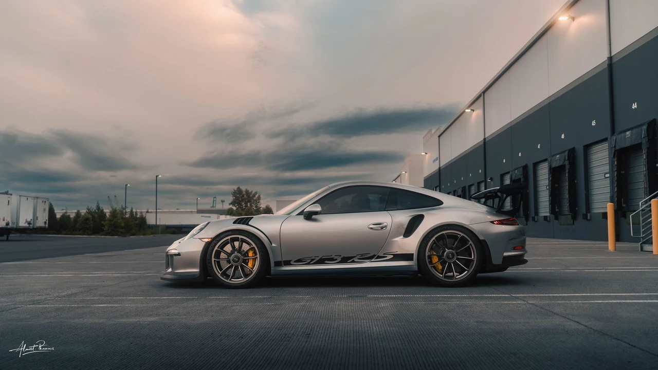 2016 Porsche 991 GT3 RS - Image 4 of 8