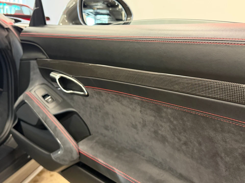 2016 Porsche 991 Targa 4 GTS - Image 14 of 31