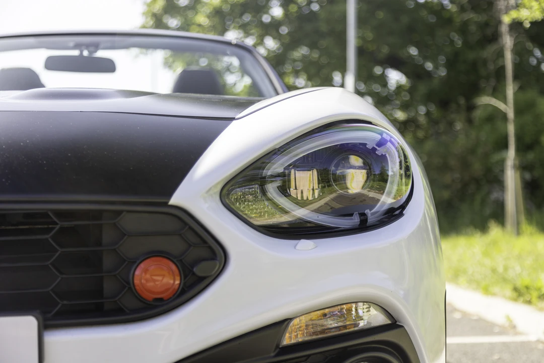 2016 Fiat 124 Spider - Image 21 of 31