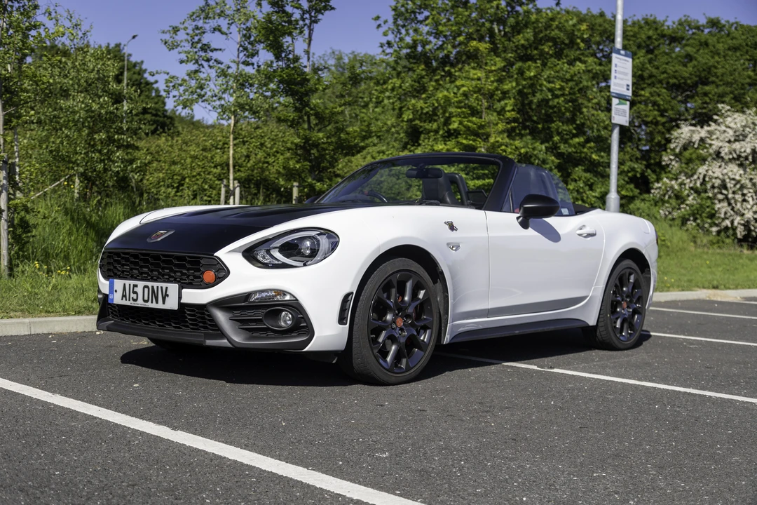 2016 Fiat 124 Spider - Image 18 of 31