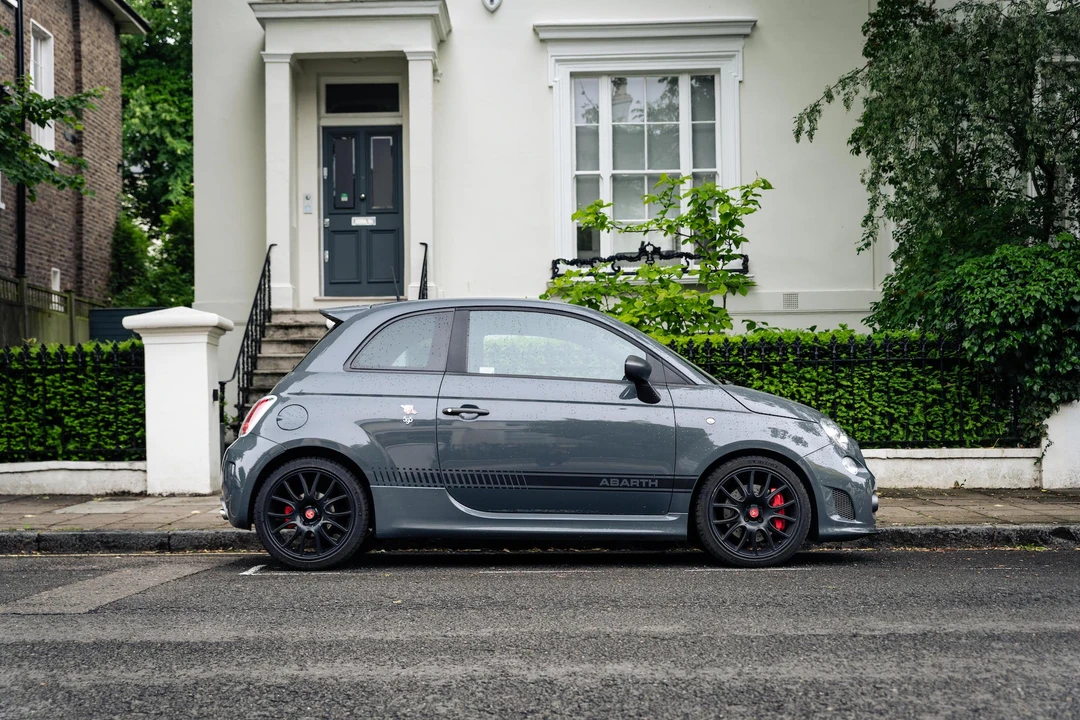 2016 Fiat Abarth 500 - Image 5 of 31