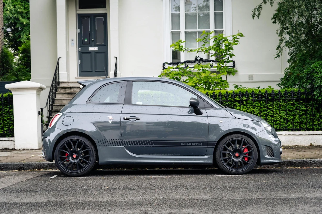 2016 Fiat Abarth 500 - Image 12 of 31