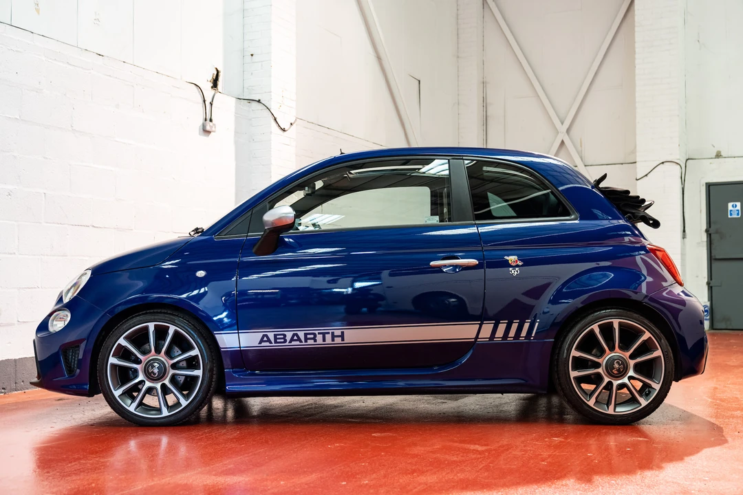 2016 Fiat Abarth 500 - Image 13 of 31