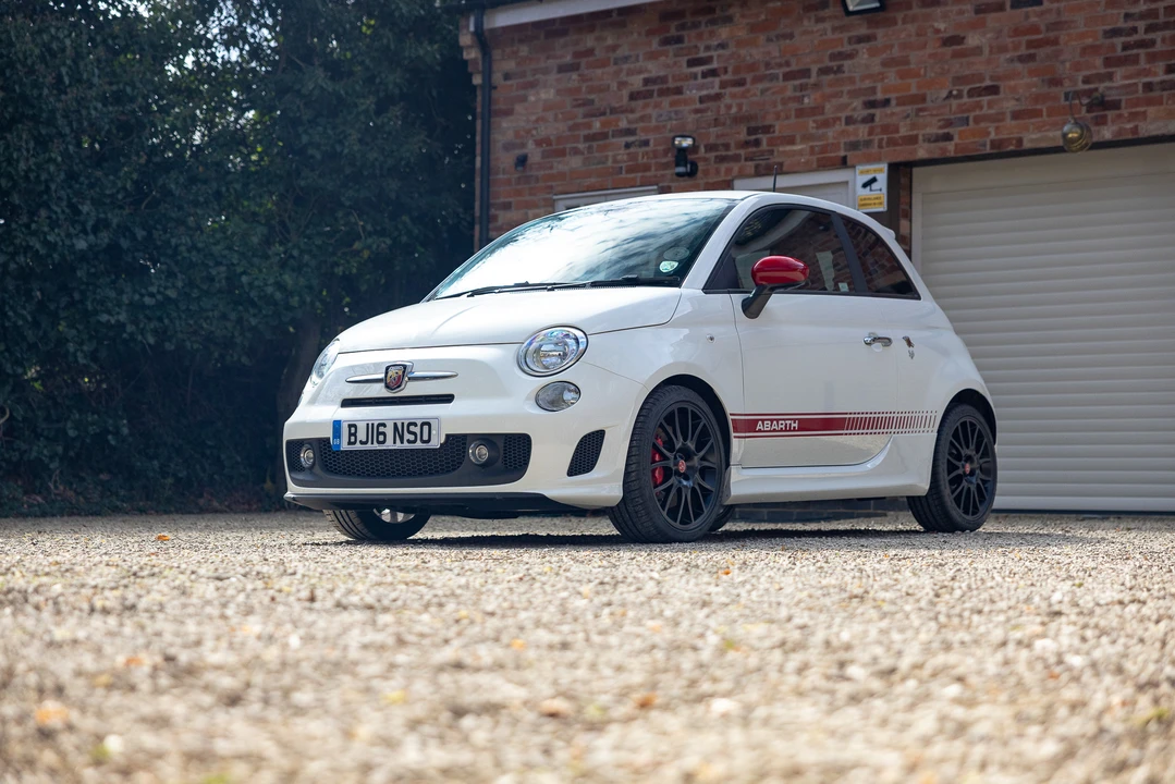 2016 Fiat Abarth 500 - Image 4 of 31