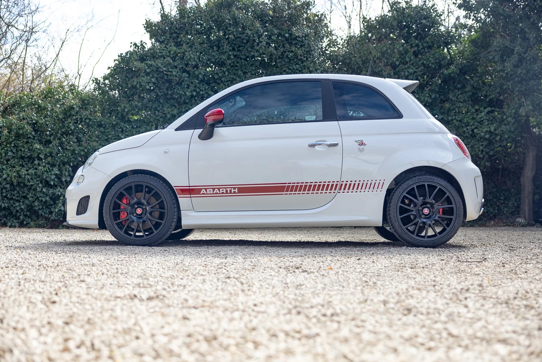 2016 Fiat Abarth 500 - Image 5 of 31