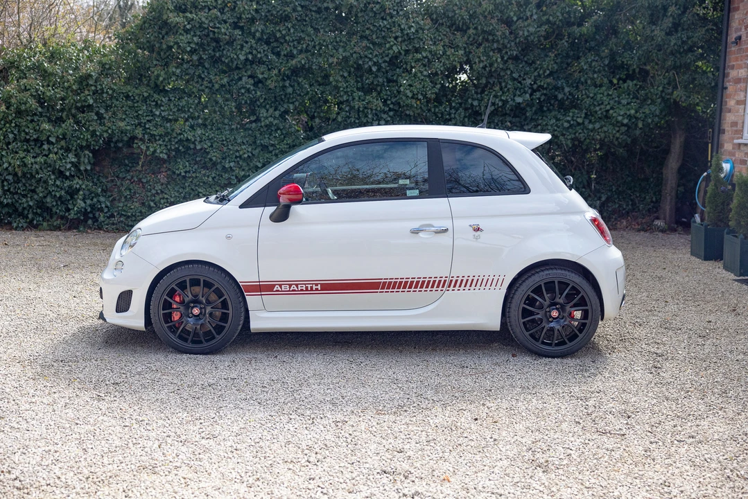 2016 Fiat Abarth 500 - Image 13 of 31