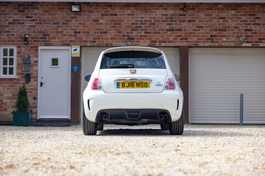 2016 Fiat Abarth 500 - Image 15 of 31