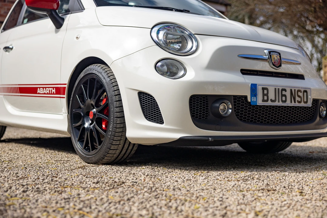2016 Fiat Abarth 500 - Image 19 of 31