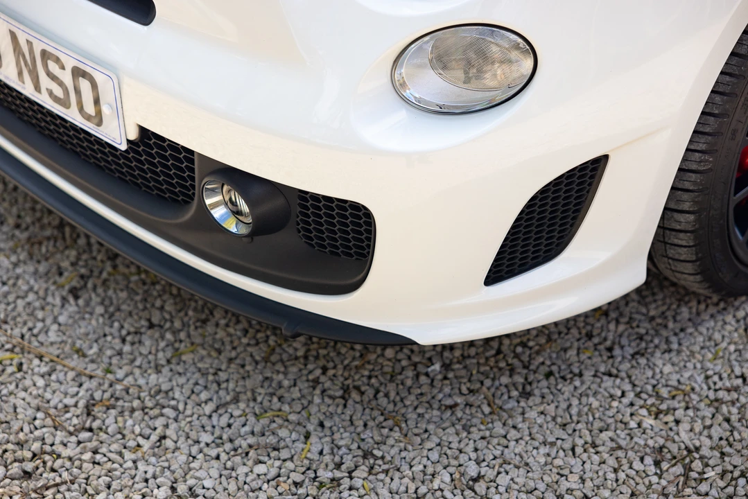 2016 Fiat Abarth 500 - Image 24 of 31