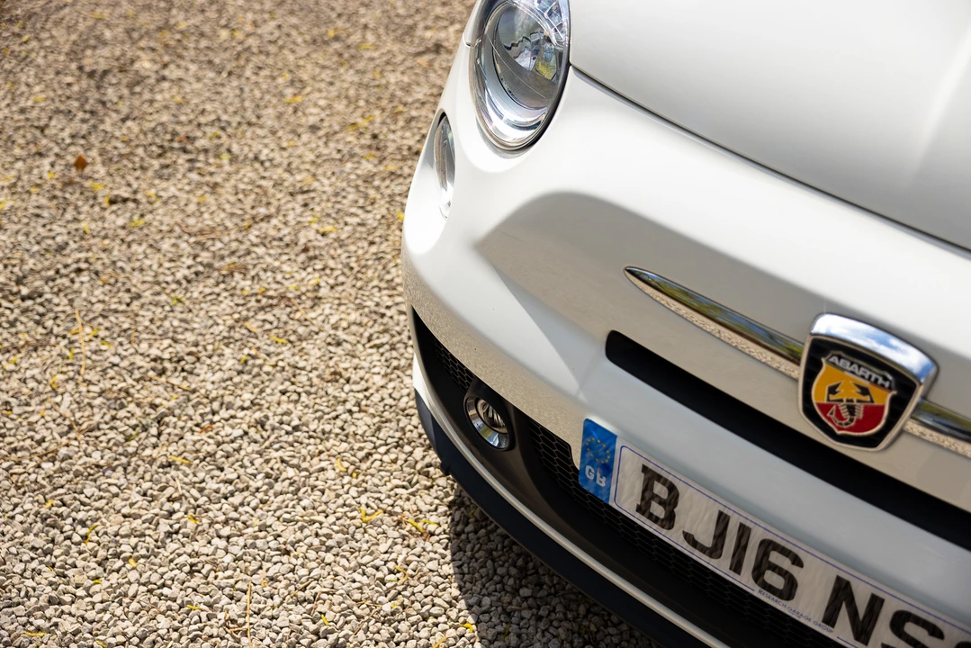 2016 Fiat Abarth 500 - Image 29 of 31