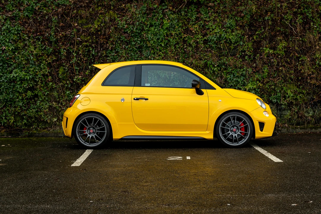 2016 Fiat Abarth 500 - Image 10 of 31