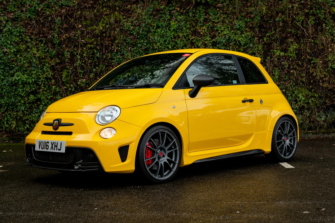 2016 Fiat Abarth 500 - Image 5 of 31