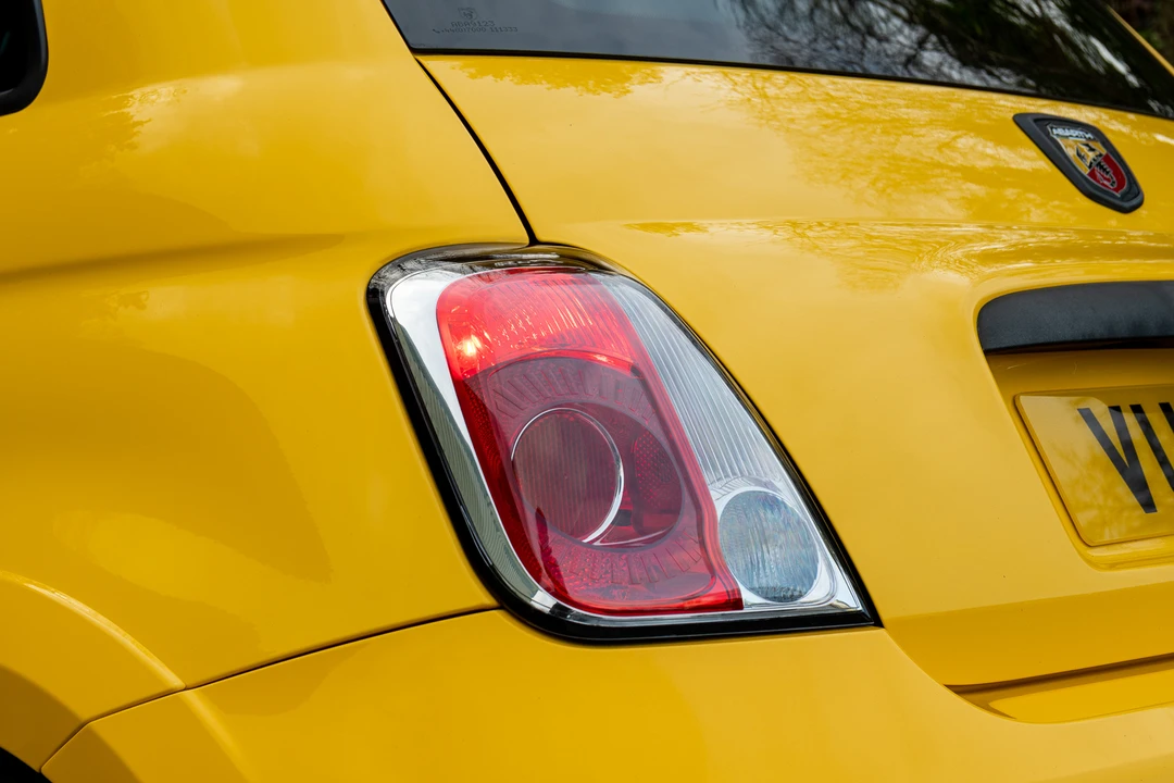 2016 Fiat Abarth 500 - Image 12 of 31