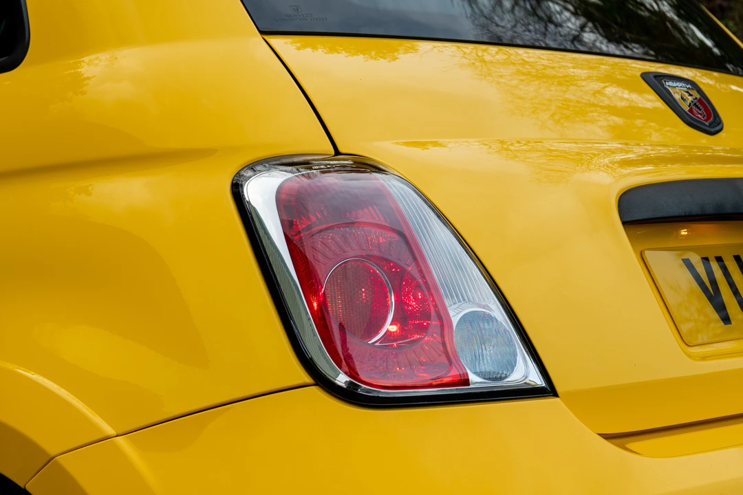 2016 Fiat Abarth 500 - Image 15 of 31