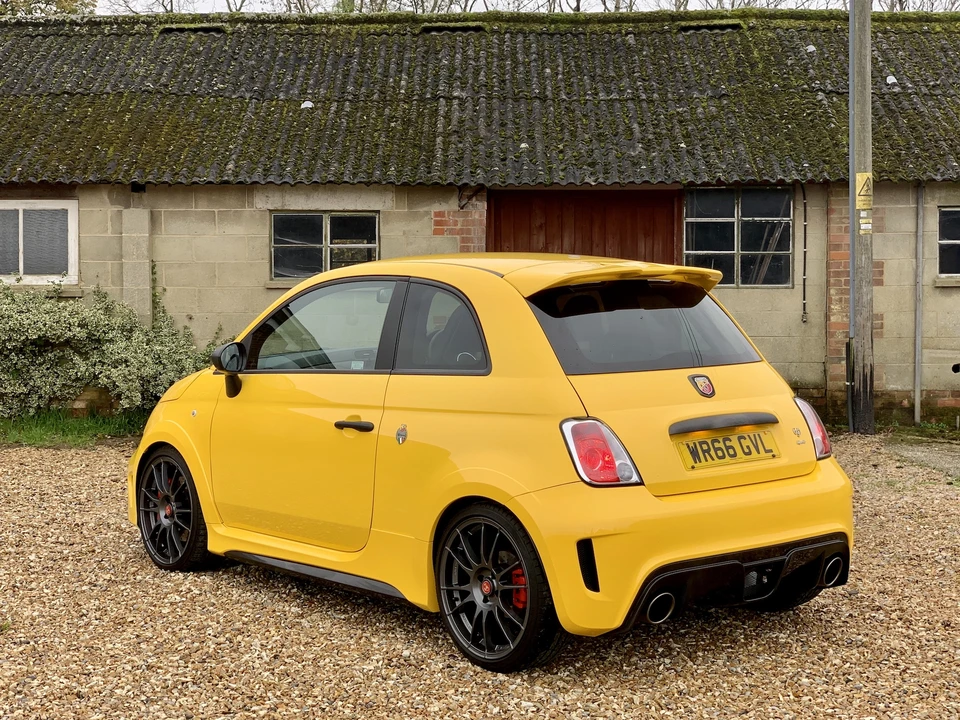 2016 Fiat Abarth 500 - Image 9 of 31