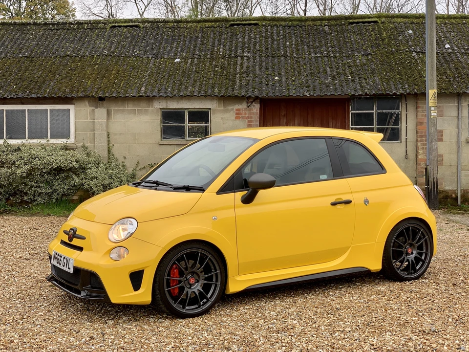 2016 Fiat Abarth 500 - Image 11 of 31