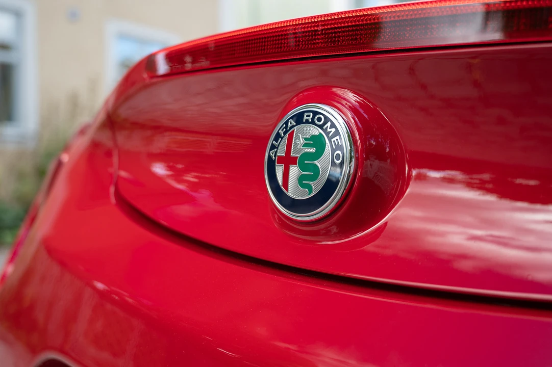 2016 Alfa Romeo 4C Spider - Image 22 of 31