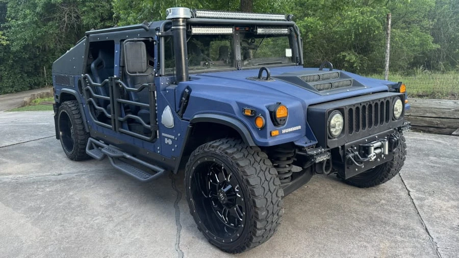 2016 AM General Hummer - Image 6 of 16