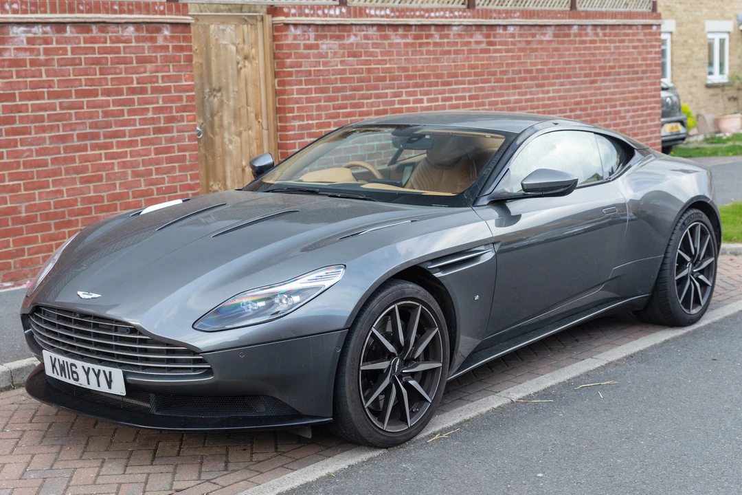 2016 Aston Martin DB11 V12 - Image 10 of 31