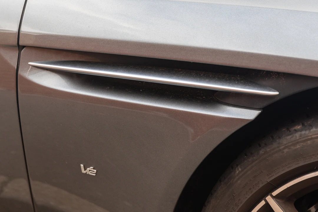2016 Aston Martin DB11 V12 - Image 31 of 31
