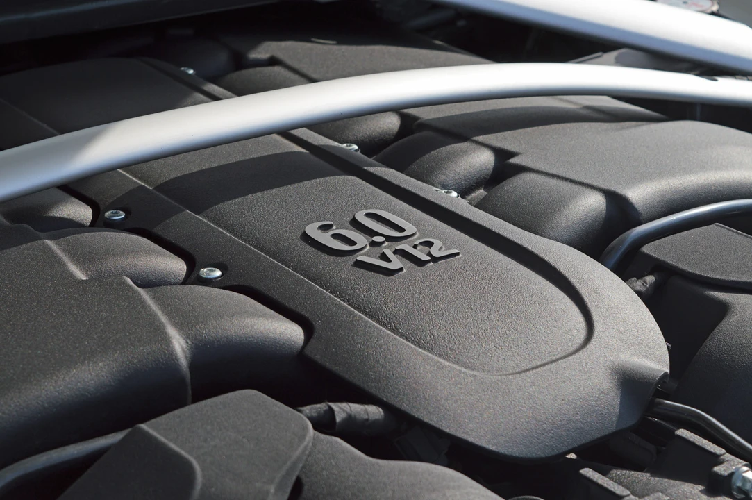 2016 Aston Martin V12 Vantage (2010-2018) - Image 28 of 31
