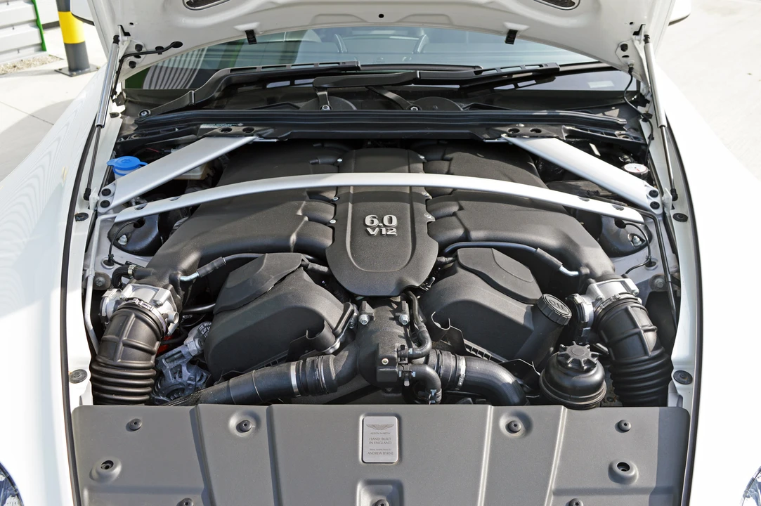 2016 Aston Martin V12 Vantage (2010-2018) - Image 30 of 31