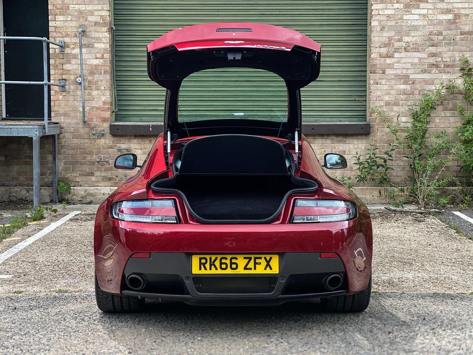 2016 Aston Martin V12 Vantage (2010-2018) - Image 11 of 31