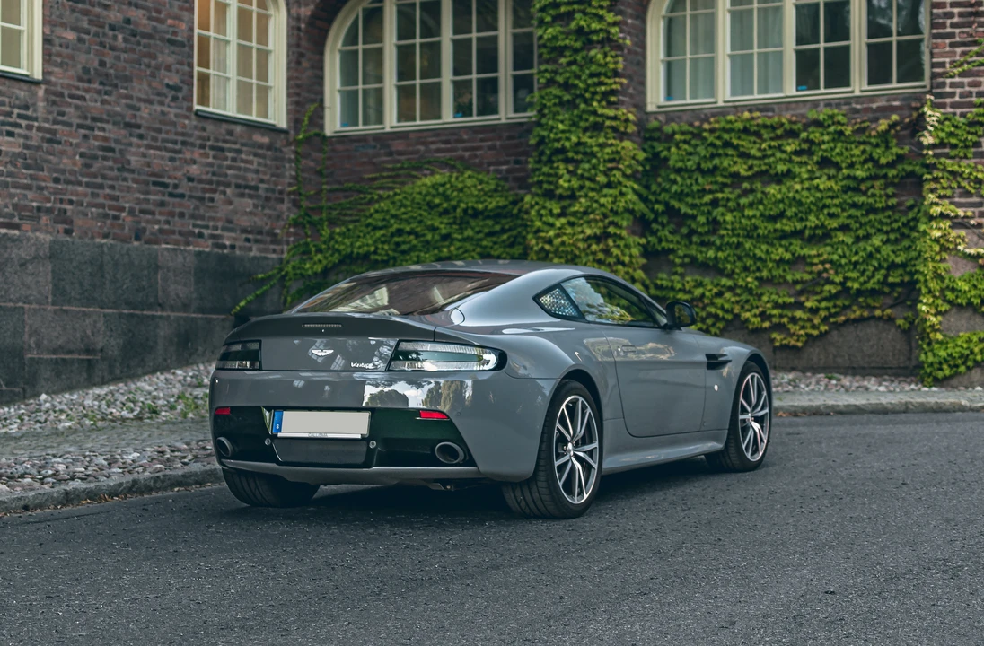 2016 Aston Martin V8 Vantage (2006-2017) - Image 6 of 31