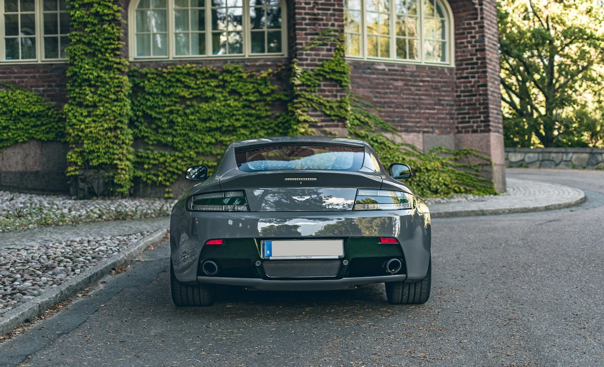 2016 Aston Martin V8 Vantage (2006-2017) - Image 9 of 31