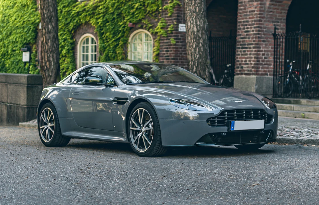 2016 Aston Martin V8 Vantage (2006-2017) - Image 2 of 31